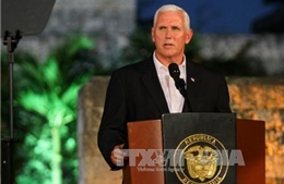 Phó tướng Mike Pence cảnh báo binh sĩ ‘hãy sẵn sàng&#39; trước mối đe dọa Triều Tiên