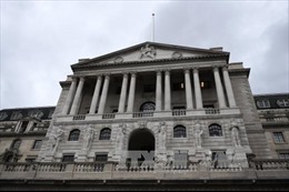Ngân hàng trung ương Anh tăng lãi suất lần đầu tiên kể từ năm 2007