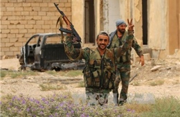 Quân đội Syria đánh bật IS khỏi thành phố Deir Ezzor