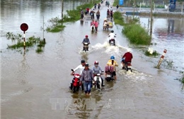 Chính phủ Lào hỗ trợ nhân dân Phú Yên khắc phục hậu quả bão số 12