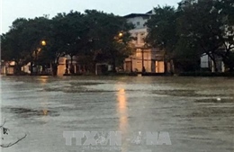 Ngập lụt diện rộng tại Thừa Thiên - Huế, nhiều tuyến giao thông bị chia cắt