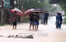 Quảng Bình đến Quảng Ngãi vẫn mưa to, nguy cơ xảy ra lũ quét kèm sạt lở đất  