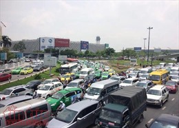 Cần phá thế độc đạo để giải toả ách tắc giao thông khu vực sân bay Tân Sơn Nhất