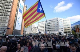 Các thị trưởng Catalonia biểu tình tại Brussels 