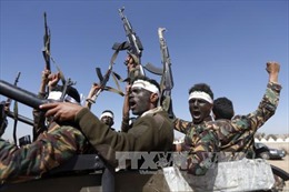 Liên quân Arab không kích trụ sở Bộ Quốc phòng Yemen 