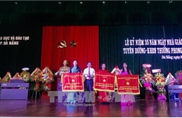  Tuyên dương các tập thể, cá nhân tiêu biểu trong sự nghiệp 'trồng người'