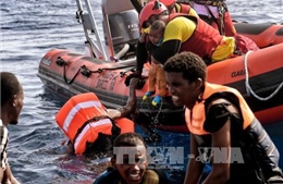 600 người di cư châu Phi được cứu gần Tây Ban Nha