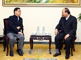 Thủ tướng Nguyễn Xuân Phúc tiếp nguyên Thủ tướng Lào 