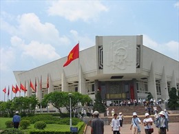 Bảo đảm tính trang nghiêm và chiều sâu văn hoá của Bảo tàng Hồ Chí Minh