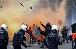 Hơn 100 người bị bắt sau đụng độ bạo lực tại Brussels 