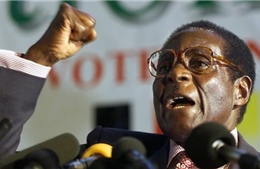 Lí do khiến cựu Tổng thống Mugabe thay đổi ý định từ chức vào phút chót?