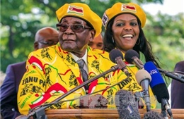 Cựu Tổng thống Robert Mugabe có thể nhận 10 triệu USD để từ chức