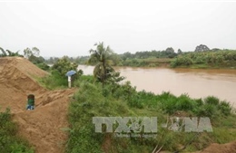 Lâm Đồng tiếp tục tạm dừng khai thác cát trên sông Đồng Nai