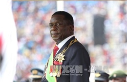 Tân Tổng thống Zimbabwe giải tán nội các 