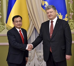 Đại sứ Việt Nam trình Quốc thư lên Tổng thống Ukraine