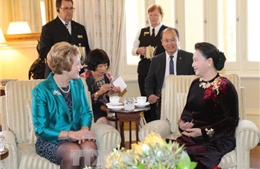Chủ tịch Quốc hội Nguyễn Thị Kim Ngân gặp Thống đốc bang Tây Australia 