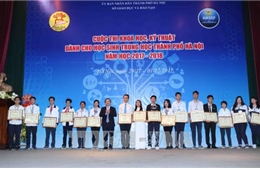 Học sinh Hà Nội đóng góp 56 đề tài khoa học kỹ thuật dự thi quốc gia