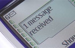 Tin nhắn SMS đầu tiên trên thế giới ra đời năm nào?