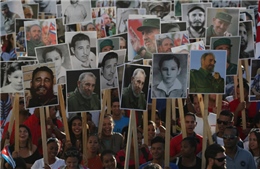 Người dân Cuba vẫn cảm thấy sự hiện diện khắp nơi của cố lãnh tụ Fidel