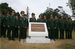 Giao lưu công tác chính trị giữa đồn biên phòng hai nước Việt Nam-Trung Quốc