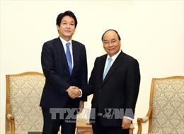 Thủ tướng Nguyễn Xuân Phúc tiếp Cố vấn đặc biệt của Thủ tướng Nhật Bản