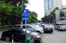 Nguy cơ &#39;phí chồng phí&#39; khi thu phí ô tô vào trung tâm TP. Hồ Chí Minh