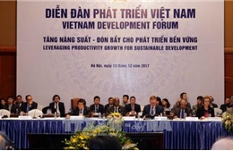 Khai mạc Diễn đàn Phát triển Việt Nam 2017 