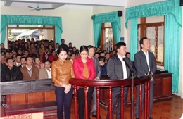 Hà Tĩnh: Gây thất thoát tiền hỗ trợ, 5 cán bộ UBND xã hầu tòa