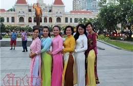 TP Hồ Chí Minh bỏ quy định cấm công chức, viên chức mặc quần jean, áo thun đi làm