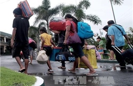 Hàng nghìn người dân Philippines đi tránh bão 