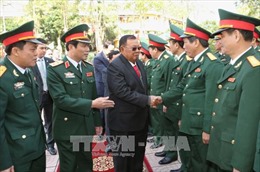 Tổng Bí thư, Chủ tịch nước Lào Bounnhang Vorachith thăm Quân khu 4 