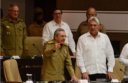 Tại sao Chủ tịch Cuba Raul Castro hoãn từ chức?