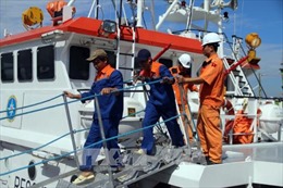Cứu 15 ngư dân tàu cá bị nạn trên biển Bà Rịa-Vũng Tàu 