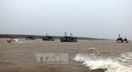 Phó Thủ tướng Trịnh Đình Dũng kiểm tra công tác phòng chống bão số 16 tại Sóc Trăng 