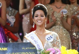 Người đẹp Tây Nguyên H’Hen Niê đăng quang Hoa Hậu Hoàn vũ Việt Nam 2017