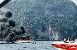 Thái Lan: Nổ xuồng du lịch chở khách Trung Quốc, 16 người bị thương