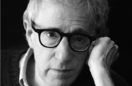 Đạo diễn Woody Allen bị nhiều diễn viên tố &#39;không đứng đắn&#39;