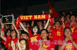 Cổ động viên TP Hồ Chí Minh vỡ òa niềm vui chiến thắng cùng U23 Việt Nam