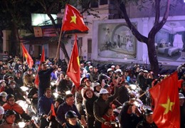 Biển người reo hò ăn mừng kỳ tích của đội U23 Việt Nam  