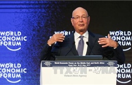 Chủ tịch WEF: Sự cấp thiết của việc định hình cuộc cách mạng công nghiệp 4.0 
