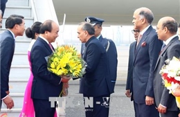 Thủ tướng Nguyễn Xuân Phúc đến New Delhi, bắt đầu tham dự Hội nghị Cấp cao ASEAN - Ấn Độ 