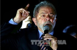 Cựu Tổng thống Brazil Lula da Silva đang chịu án tù vẫn đăng ký tranh cử nhiệm kỳ mới