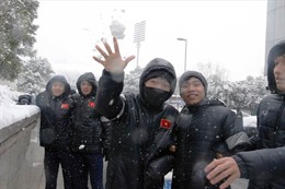 Tuyển thủ U23 Việt Nam tươi rói trong tuyết lạnh ở Thường Châu