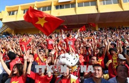 Người hâm mộ &#39;cháy hết mình&#39; cùng đội tuyển U23 Việt Nam 