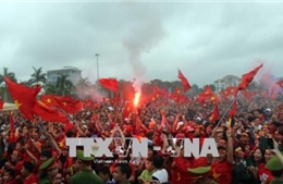 Hàng triệu người hâm mộ cả nước gọi tên U23 Việt Nam 