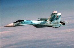 Su-27 Nga áp sát 1,5 m, cắt ngang đường bay máy bay do thám Mỹ