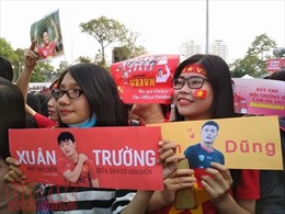 Người hâm mộ thất vọng vì không xin được chữ ký tuyển thủ U23 Việt Nam