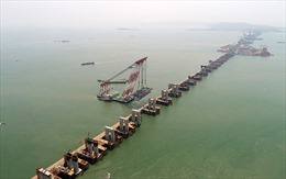 Trung Quốc xây cầu đường sắt qua &#39;Tam giác quỷ Bermuda châu Á&#39;