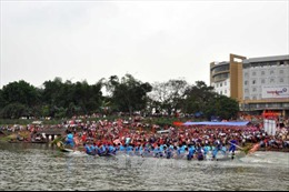 Tuyên Quang: Hội đua thuyền truyền thống trên sông Lô