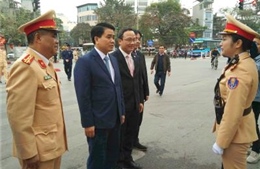 Hà Nội ra quân bảo đảm trật tự an toàn giao thông đầu năm 2018
